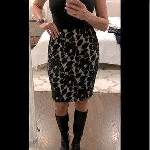 ❗️SOLD❗️Ann Taylor Lace Skirt